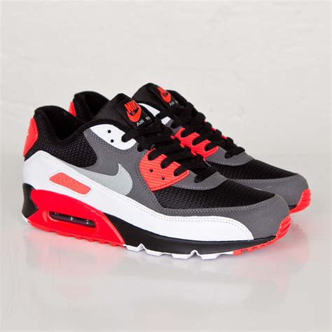 nike air max 90 sneakers